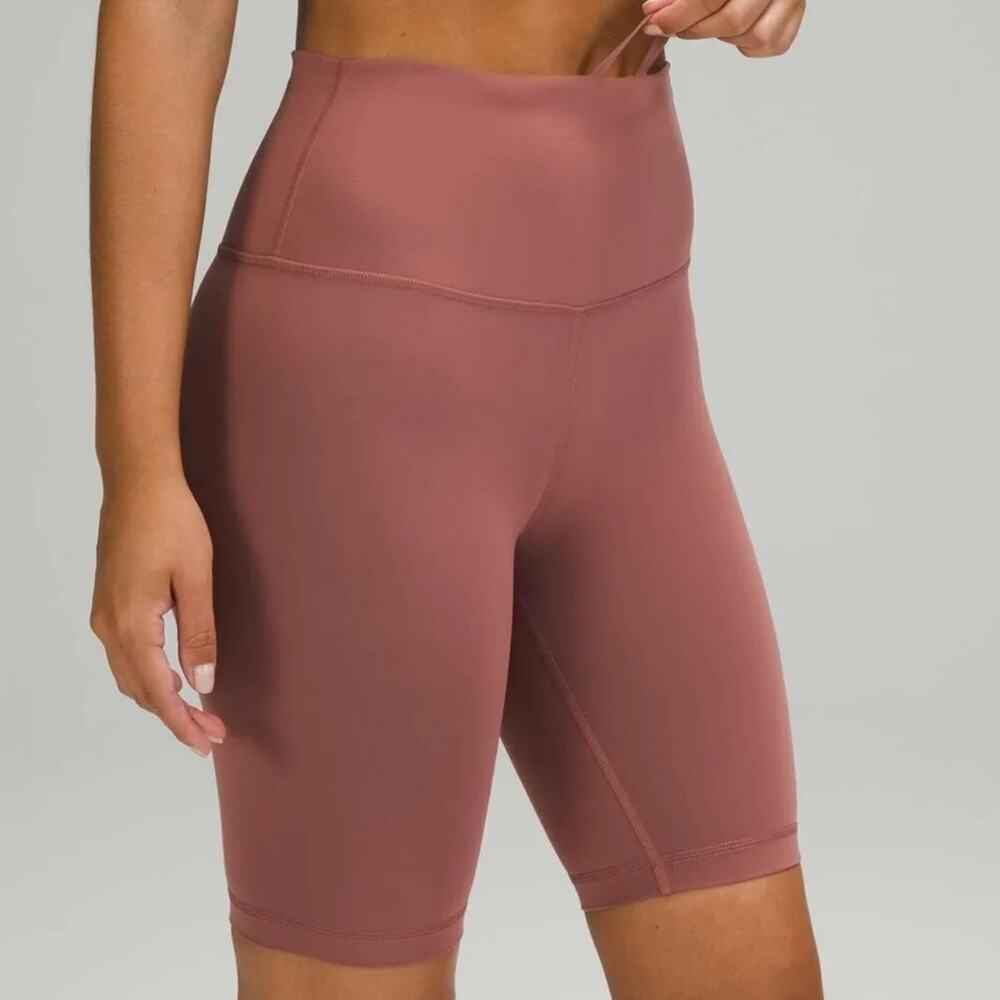 LULULEMON WUNDER TRAIN HIGH RISE SHORT 8" SPICED CHAI SIZE 4